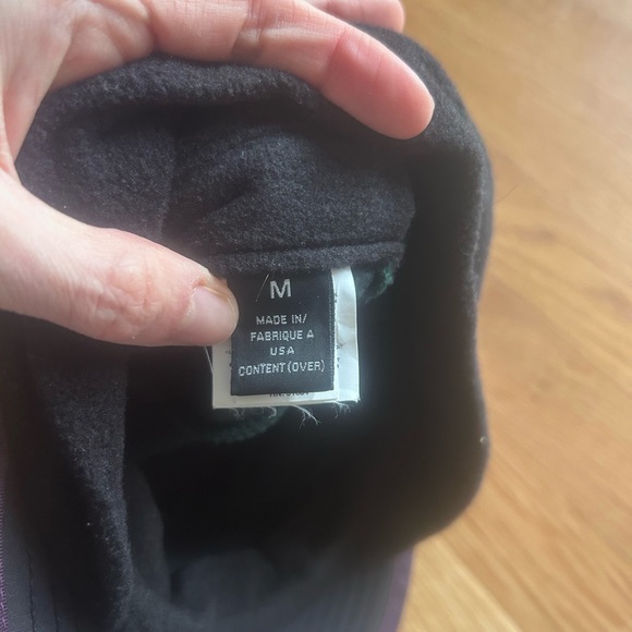 Patagonia Green, Black and Purple duckbill Fleece Hat medium vintage - Picture 5 of 6